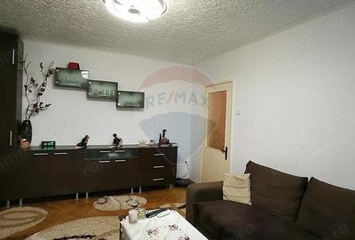 Apartament cu 4 camere semidecomandat în Nord - 8
