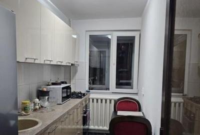 Apartament cu 3 camere semidecomandat în Drumul Taberei - 4
