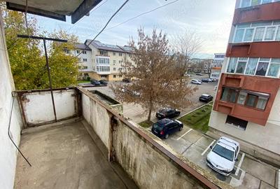 Vand apartament cu 3 camere 2 bai 1 debara 2 balcoane - 4
