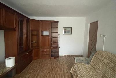 Apartament cu 3 camere decomandat în Central - 2