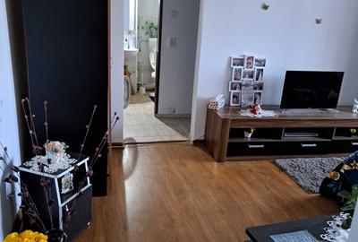 Apartament cu 2 camere semidecomandat în Valea Călugărească - 2