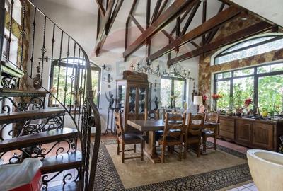 Casă individuală cu 7 camere cu Piscina în Izvorani - 6