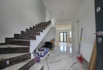 Casa cu 4 camere | Spatioasa | Frumos amenajata | Gata de mutat Casa cu 4 camere | Spatioasa | Frumos amenajata | Gata de mutat - 2