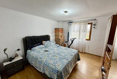 Casa / Vila cu 4 camere Vanatori - 8