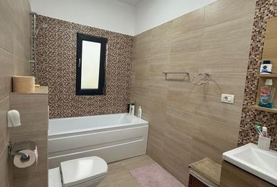 Duplex cu 5 camere cu Canalizare în Dumbrăvița - 10