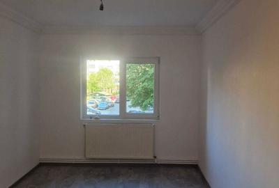 Apartament cu 3 camere decomandat în Central - 3