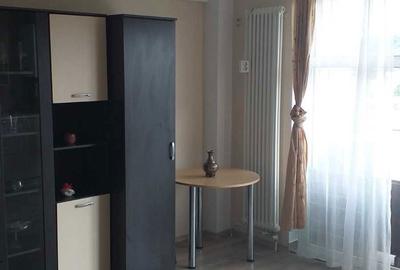 Apartament cu 2 camere semidecomandat în Central - 1