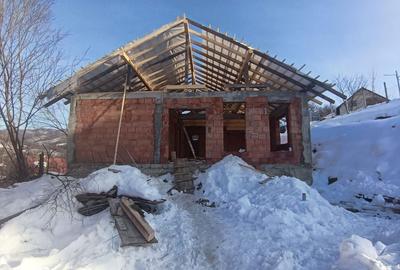 Casă cu 3 camere cu Teren 500 Mp în Central - 4