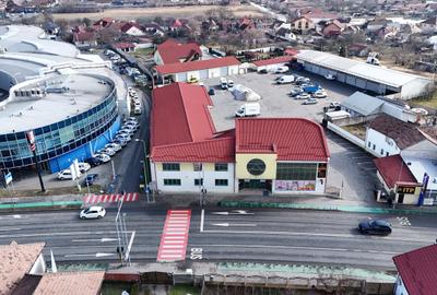 Spațiu comercial, de 800 mp, în Central - 4