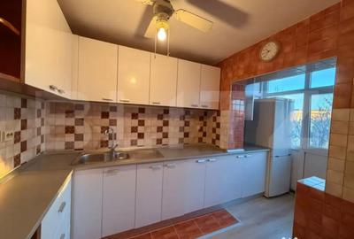 Apartament cu 3 camere decomandat în 1 Mai - 18