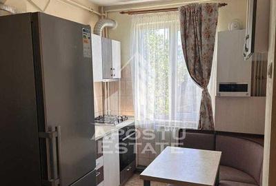 Apartament cu 3 camere decomandat în Spitalul Județean