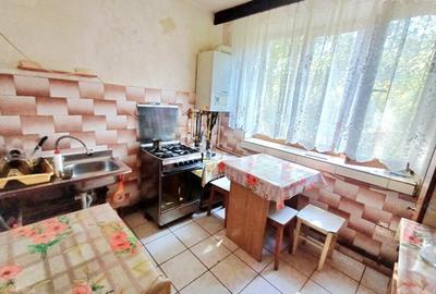 Apartament 3 camere Decomandat Frumoasa, etaj 1 - 3