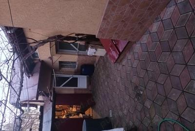 Casă cu 4 camere în Central - 4