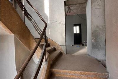 Casă cu 20 camere cu Canalizare în Unirii - 29