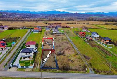 Teren de vanzare in Sacalaseni - zona case noi langa Moara Veche - 1