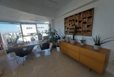 Centru - Bd. Mamaia , spatiu IDEAL BIROURI in cladire reprezentativa , 440 mp. - 5