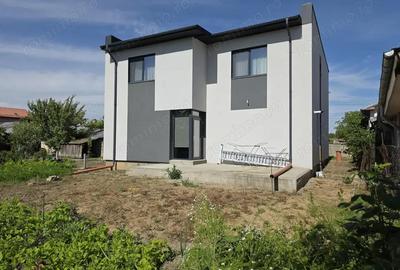 Casă cu Teren 700 Mp în Bălăceanca - 16