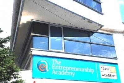 Birou, de 1,907 mp, în Armeneasca - 2