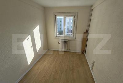 Garsoniera, etaj 3, zona Burdujeni - 1