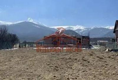 Teren de 4542 mp, în Sâmbăta de Sus