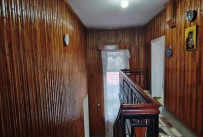 Casă cu 4 camere cu Teren 1338 Mp în Central - 3