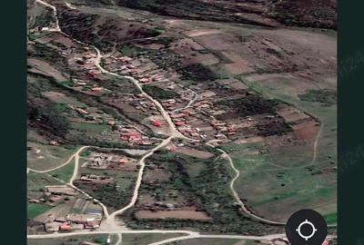 Teren de 5800 mp, în Central