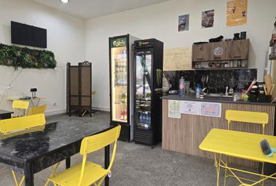 Spațiu comercial, de 112 mp, în Uiești - 2