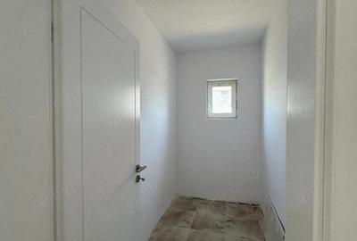 Casă cu Teren 780 Mp în Dudeștii Noi - 1