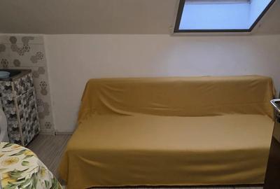 Vand garsoniera 12mp, baie proprie, etaj 3 zona Iosefin - 4