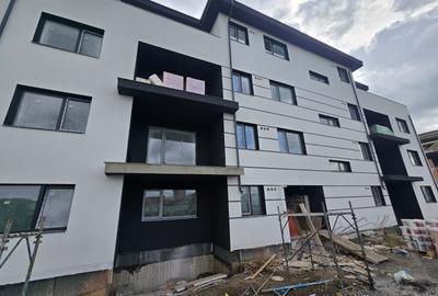 Apartament cu 2 camere semidecomandat în Est