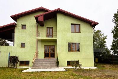 Vila 380mp, cu panorama ?i curte de 2100 mp in Carcea - 9