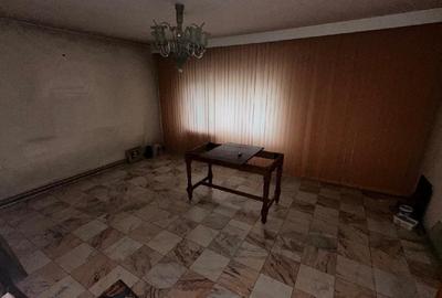 Apartament cu 4 camere decomandat în Central - 9