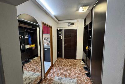 Apartament cu 3 camere decomandat în Alexandru cel Bun - 2