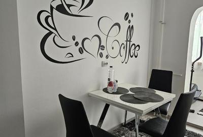 Apartament cu 3 camere semidecomandat în Central - 8