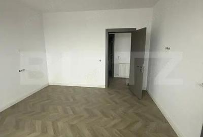 Apartament 3 camere, 96 mp, zona Micro 6 - 2