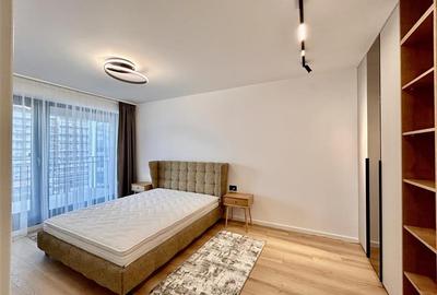 Apartament cu 2 camere semidecomandat, mobilat în Tractorul - 12