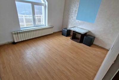 Casă cu 4 camere în Central - 5