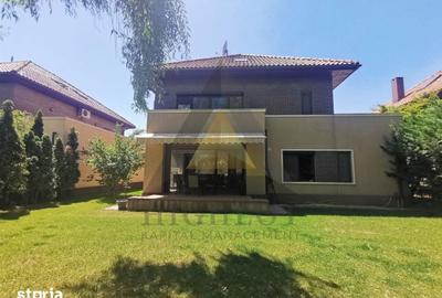 Casă cu 5 camere cu Teren 470 Mp în Central