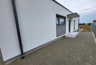 Casă cu 3 camere în Central - 1