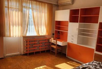 3 camere in zona Circumvalatiunii