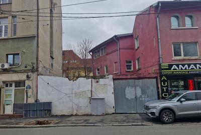 Casă cu 4 camere cu Teren 150 Mp în Central - 1