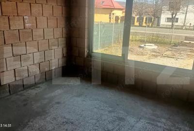 Casă cu Teren 600 Mp în Central - 9