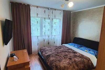 Apartament cu 3 camere decomandat în Micro 16 - 8