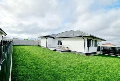 Casă individuală cu 4 camere cu Canalizare în Nord - 11