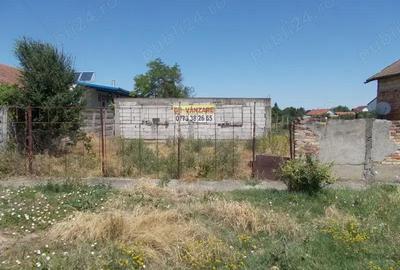 Casa neterminata langa Timisoara, Sacalaz, central, asfalt, utilitati, 1015 mp, FS=15,38mp. Com=0% - 1