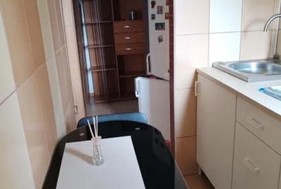 Garsonieră decomandată, mobilată în Viziru 1 - 6