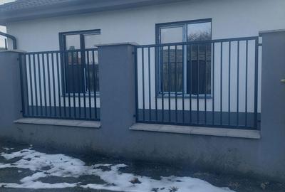 Casă cu 4 camere în Oncea
