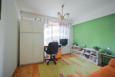De vanzare - Apartament 4 camere decomandat - ultracentral zona Dacia - 25