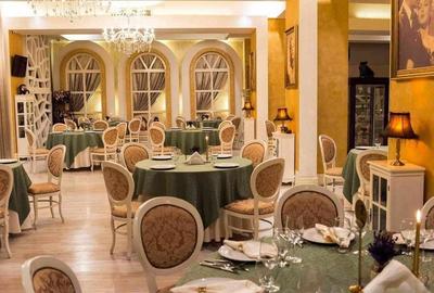 Spatiu comercial 440mp parter+ apartament 236mp + terase , etaj - 2