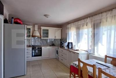Casă individuală cu 4 camere în Sud-Est